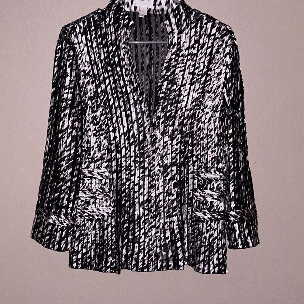 Chico’s Venetian Style Animal Print Zip Blazer Jacket Sz 1